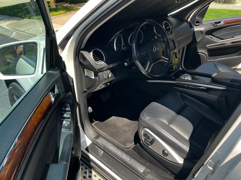 Used 2010 Mercedes-Benz ML 350 4MATIC image 10