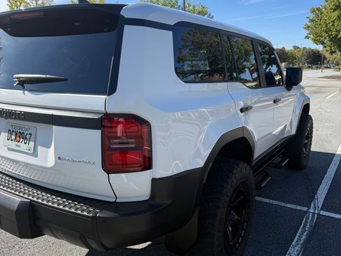 Used 2025 Toyota Land Cruiser 1958 image 5