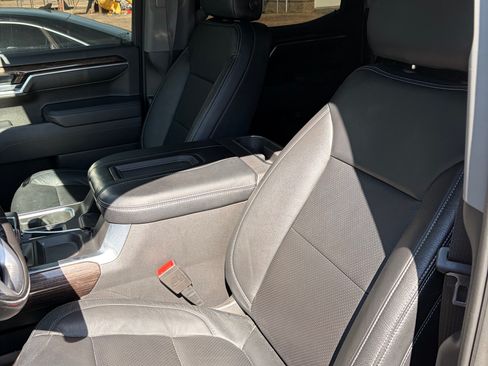 Used 2022 GMC Sierra 1500 Elevation image 10