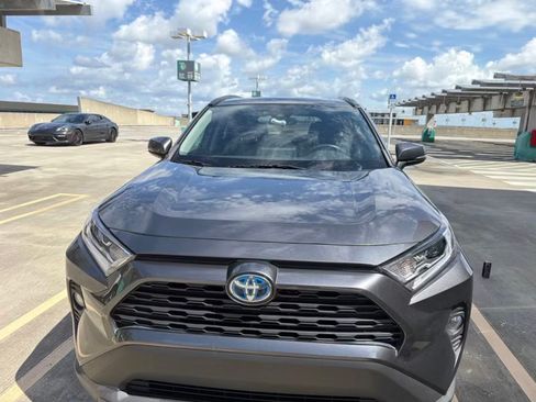 Used 2021 Toyota RAV4 XLE Premium AWD/4WD image 1