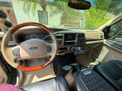 Used 2003 Ford Excursion Limited RWD image 5