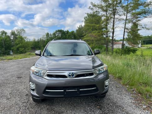 Used 2013 Toyota Highlander Limited AWD/4WD image 4