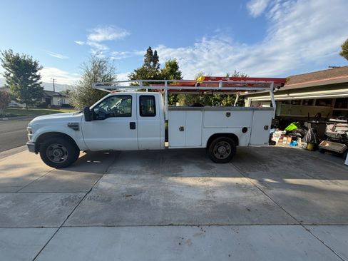 Used 2008 Ford F350 2WD SuperCab Super Duty image 1