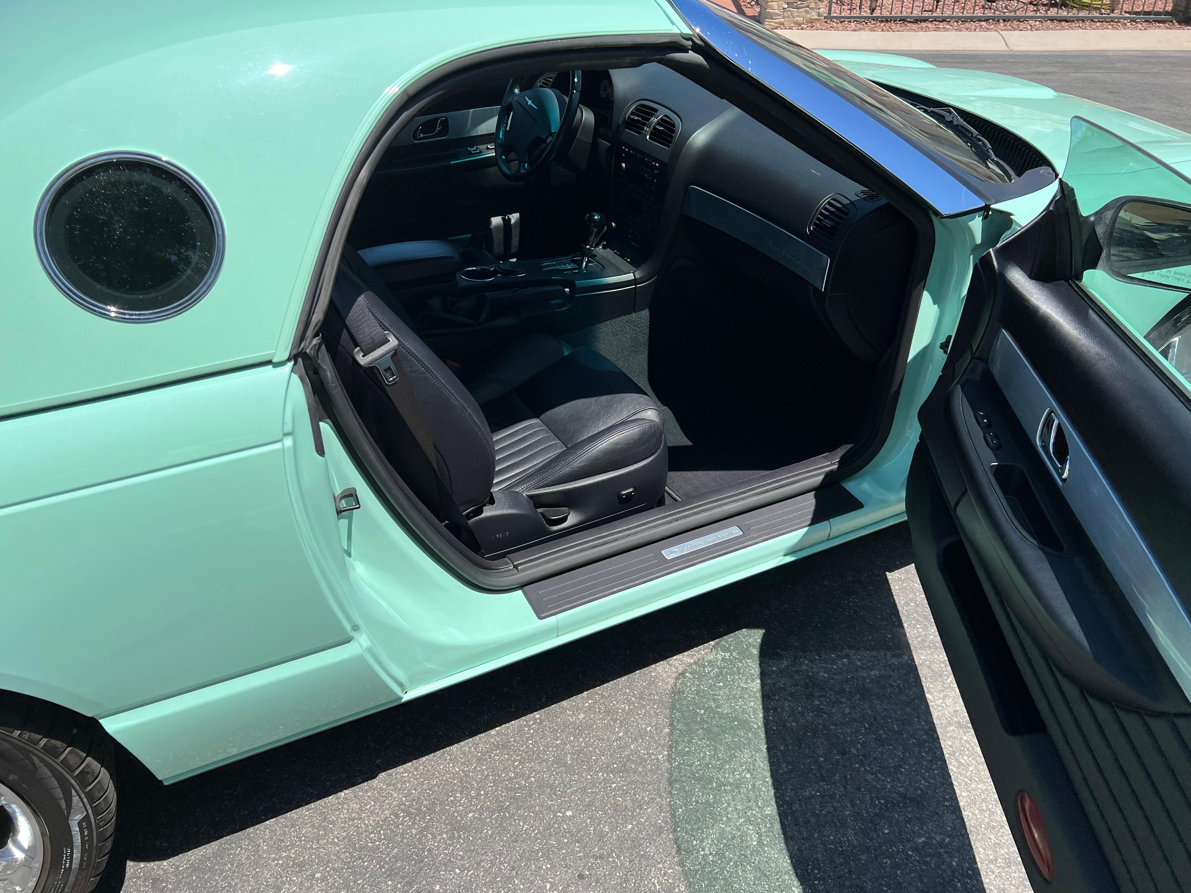 Used 2004 Ford Thunderbird RWD image 17