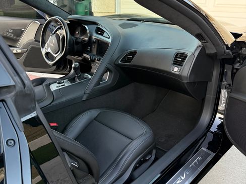 Used 2019 Chevrolet Corvette Stingray Coupe w/ 3LT Preferred Equipment Group image 10