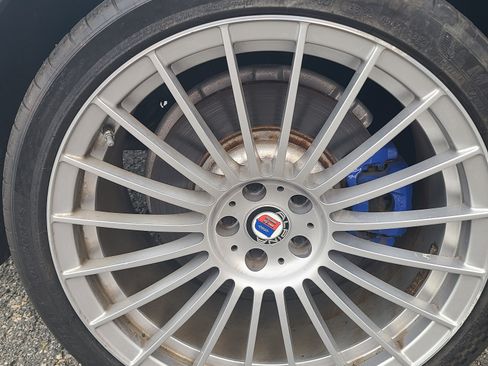 Used 2017 BMW ALPINA B7 xDrive image 9