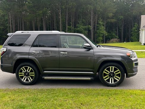 Used 2016 Toyota 4Runner Limited RWD image 1