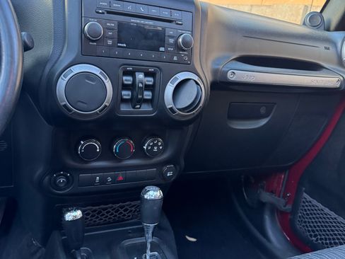 Used 2012 Jeep Wrangler Unlimited Sport w/ PWR Convenience Group AWD/4WD image 10