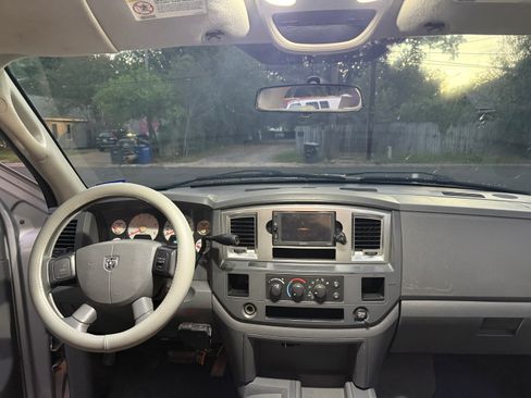Used 2007 Dodge Ram 2500 Truck SLT RWD image 12