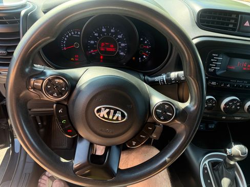 Used 2016 Kia Soul image 17