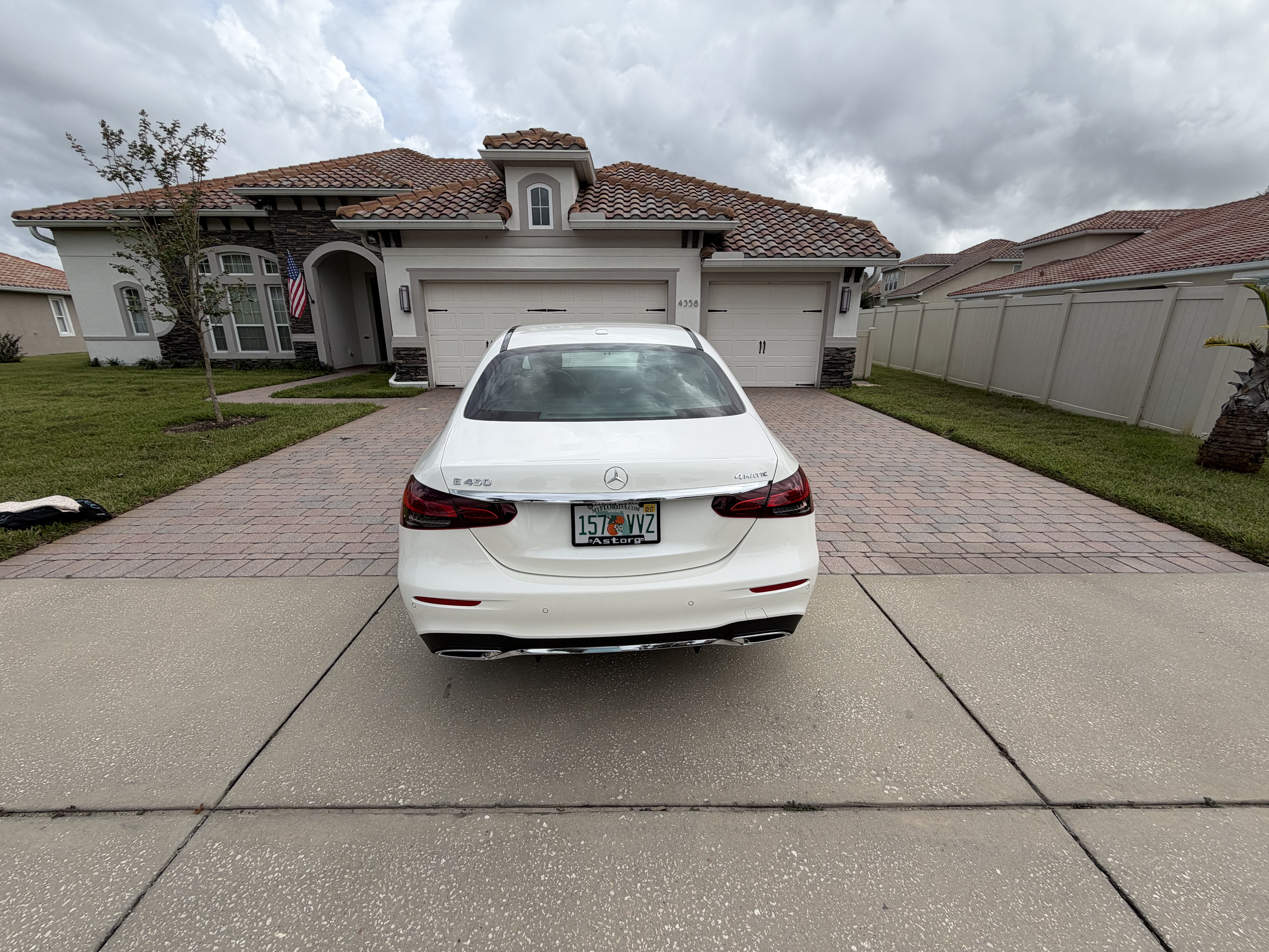 Used 2023 Mercedes-Benz E 450 4MATIC Sedan image 4
