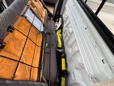 Used 1997 Nissan Pickup XE image 23