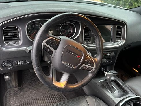 Used 2016 Dodge Charger R/T w/ Premium Group image 8