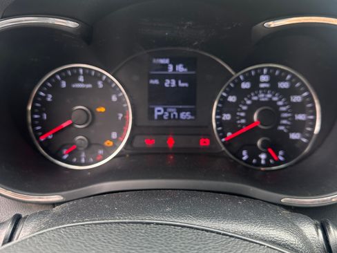 Used 2015 Kia Forte LX w/ Popular Package image 17