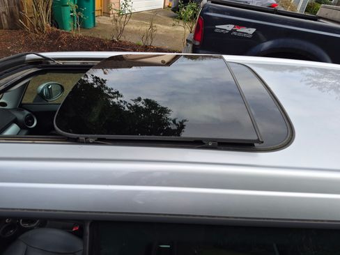 Used 2008 MINI Cooper Clubman Hardtop image 24