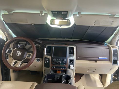 Used 2014 RAM 2500 Laramie image 14