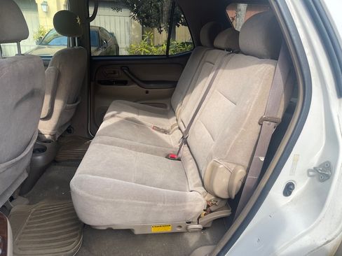 Used 2002 Toyota Sequoia SR5 image 15