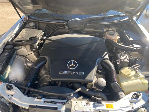 Used 2001 Mercedes-Benz E 55 AMG Sedan image 4