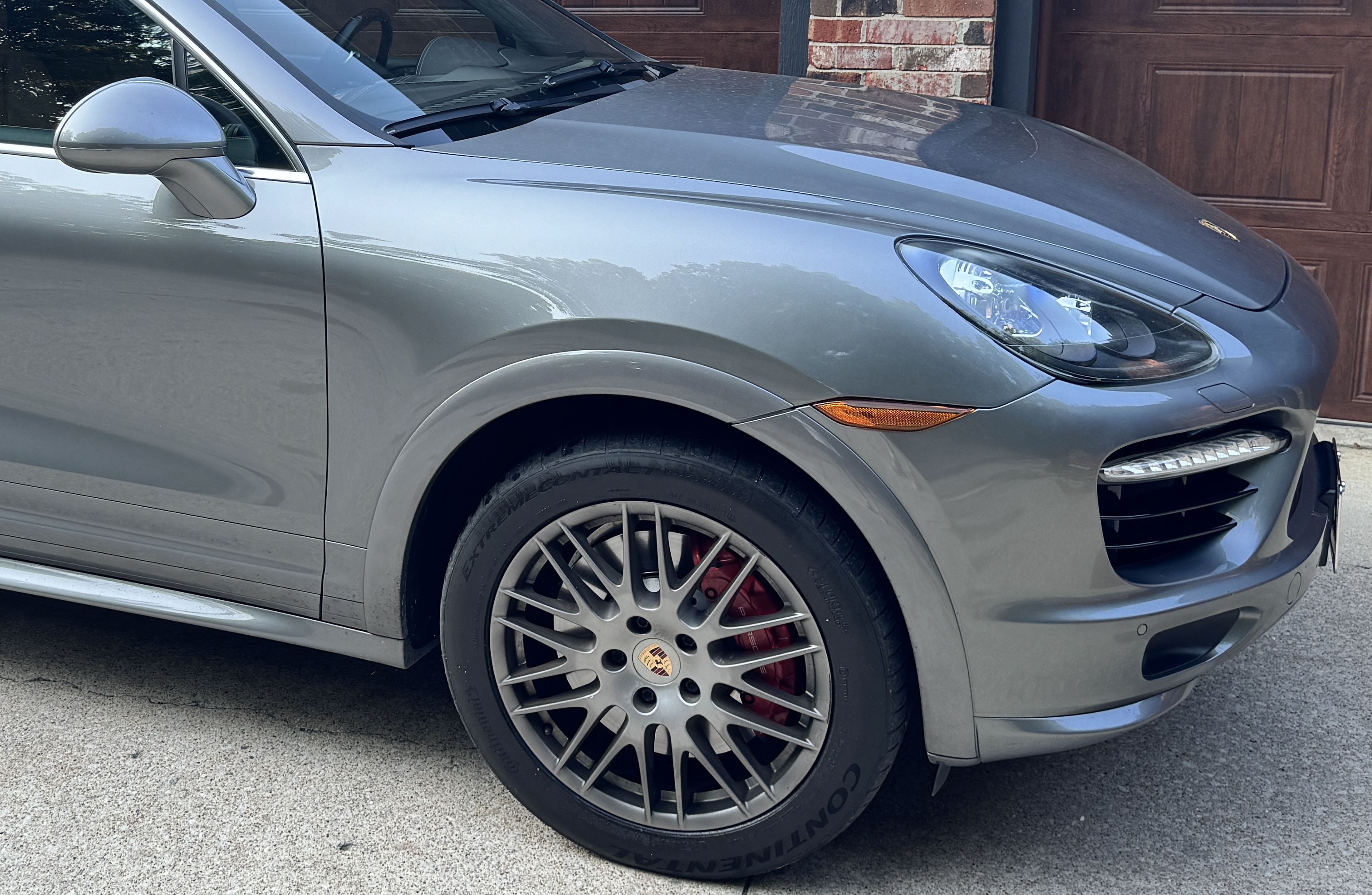Used 2014 Porsche Cayenne Turbo S AWD/4WD image 4