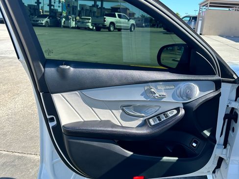 Used 2018 Mercedes-Benz C 300 4MATIC Sedan image 21