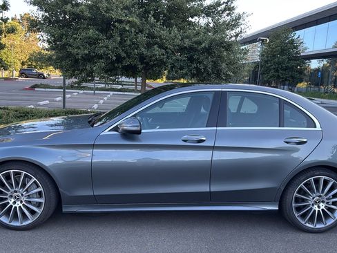 Used 2019 Mercedes-Benz C 300 Sedan image 4