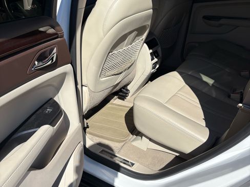 Used 2014 Cadillac SRX Performance w/ Driver Awareness Package image 14