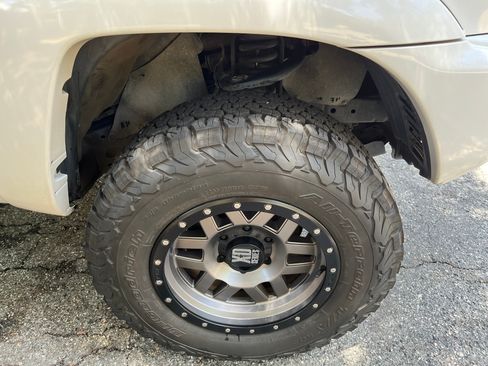 Used 2012 Toyota Tacoma 4x4 Double Cab w/ TRD Sport Pkg image 17