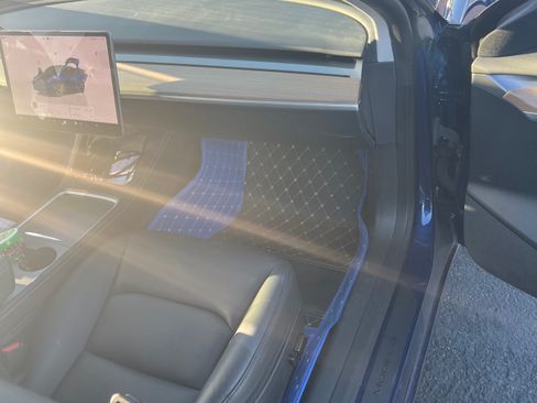 Used 2023 Tesla Model 3 Standard Range image 13