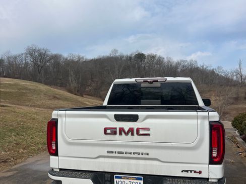 Used 2020 GMC Sierra 1500 AT4 w/ AT4 Premium Package image 15