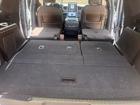 Used 2024 Ford Expedition King Ranch AWD/4WD image 12