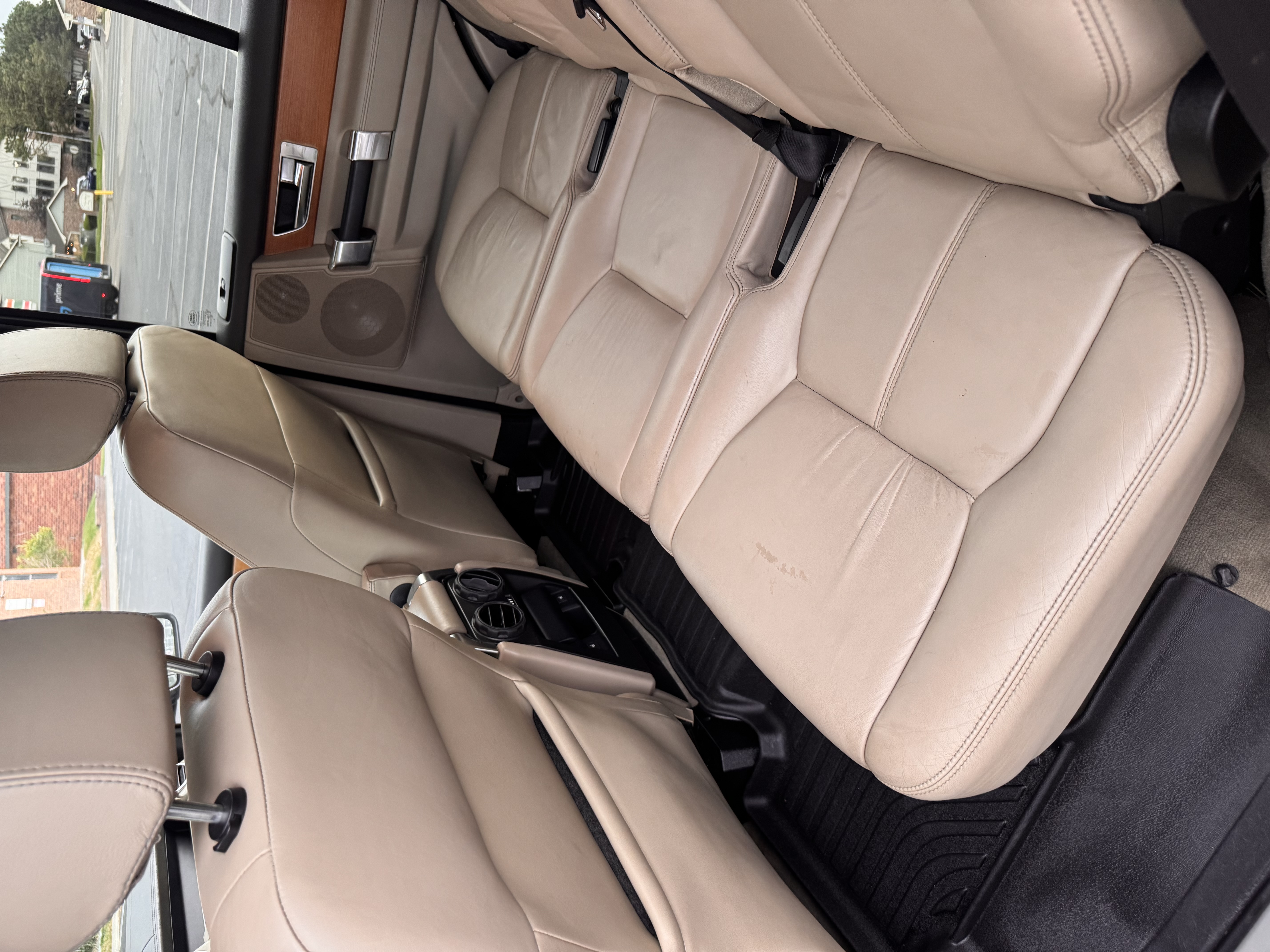 Used 2011 Land Rover LR4 HSE LUX AWD/4WD image 5