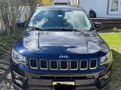 Used 2019 Jeep Compass Latitude w/ Popular Equipment Group image 2