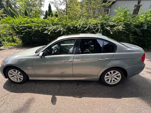 Used 2006 BMW 325i Sedan RWD image 8