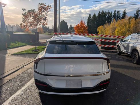 Used 2022 Kia EV6 GT-Line w/ GT-Line Suede Seat Package image 8