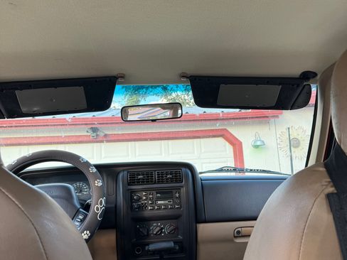 Used 2000 Jeep Cherokee SE image 20