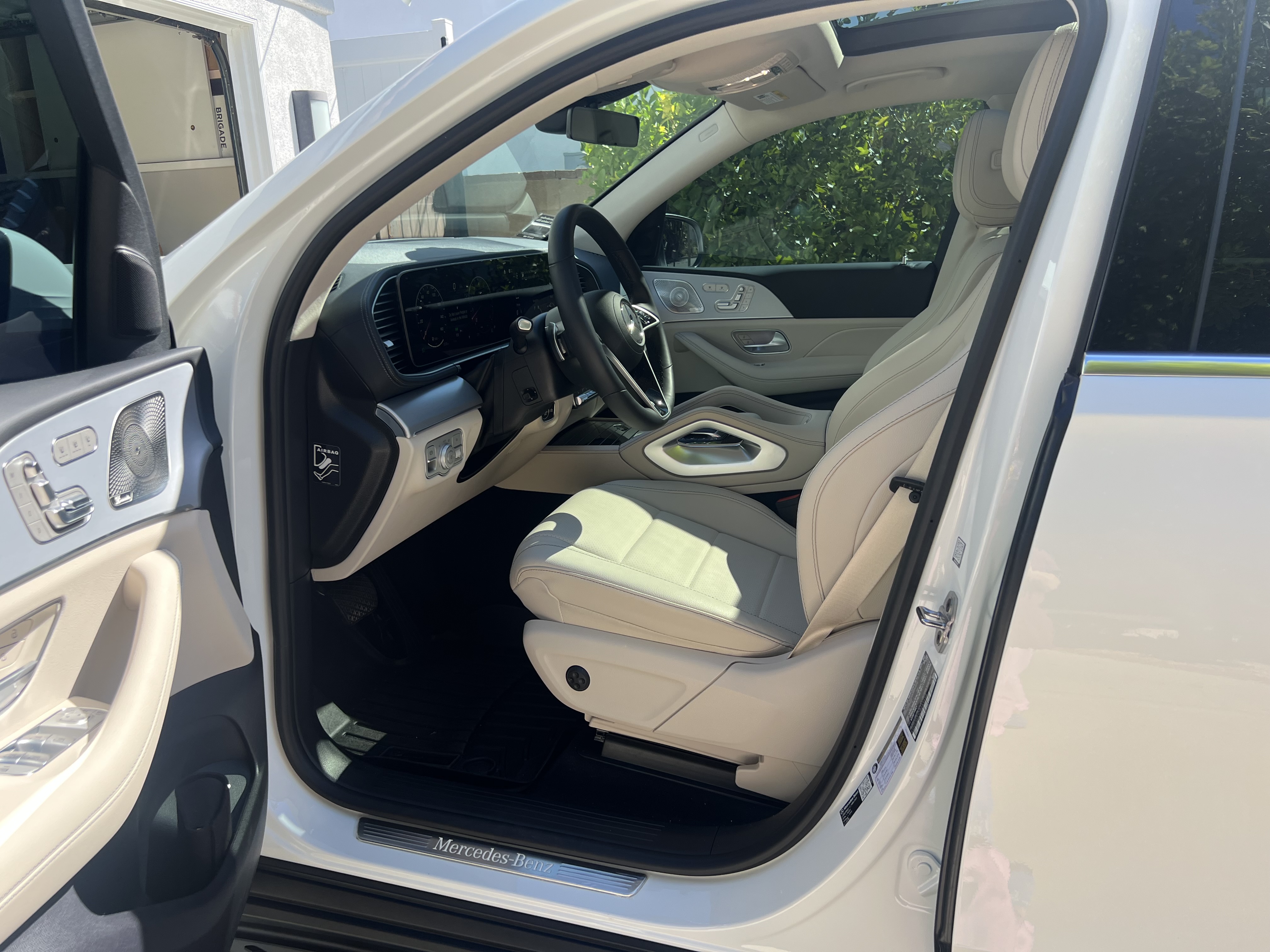 Used 2026 Mercedes-Benz GLS 450 4MATIC image 10