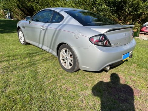 Used 2008 Hyundai Tiburon GS FWD image 13