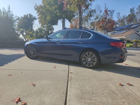 Used 2018 BMW 530e w/ Premium Package 2 image 9