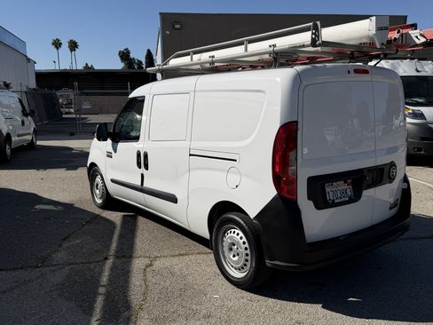 Used 2021 RAM ProMaster City Tradesman image 4