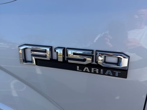 Used 2019 Ford F150 Lariat w/ Equipment Group 502A Luxury image 14