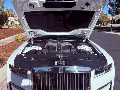Used 2022 Rolls-Royce Ghost image 17