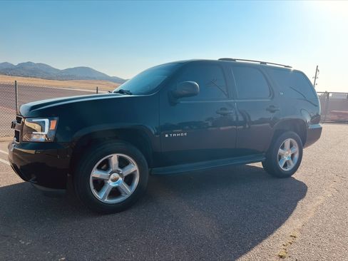 Used 2009 Chevrolet Tahoe LS image 2