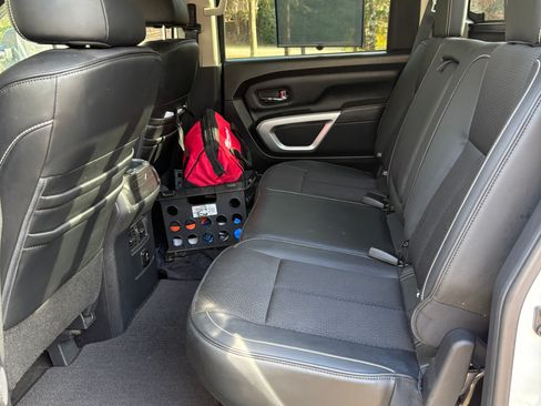 Used 2018 Nissan Titan PRO-4X w/ Pro-4x Utility Package image 6