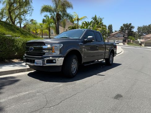 Used 2018 Ford F150 Lariat AWD/4WD image 2