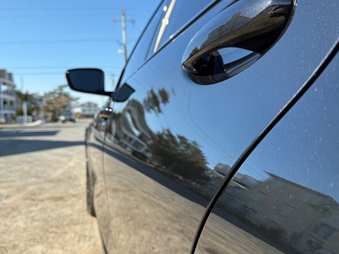 Used 2023 BMW 330i xDrive Sedan w/ M Sport Package image 21