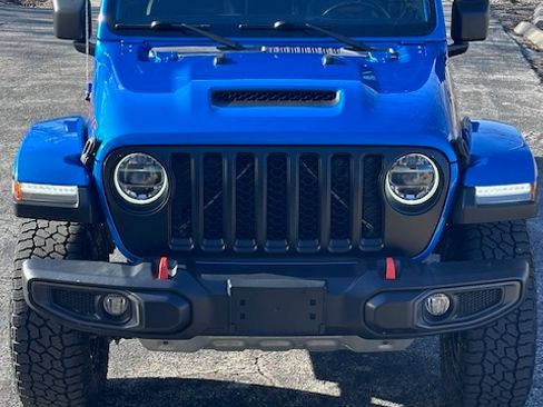 Used 2021 Jeep Gladiator Mojave image 2