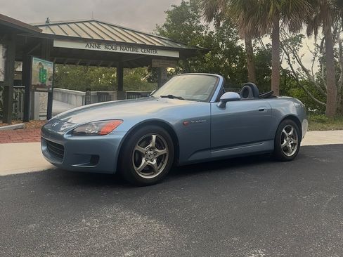 Used 2002 Honda S2000 Convertible 2D image 9