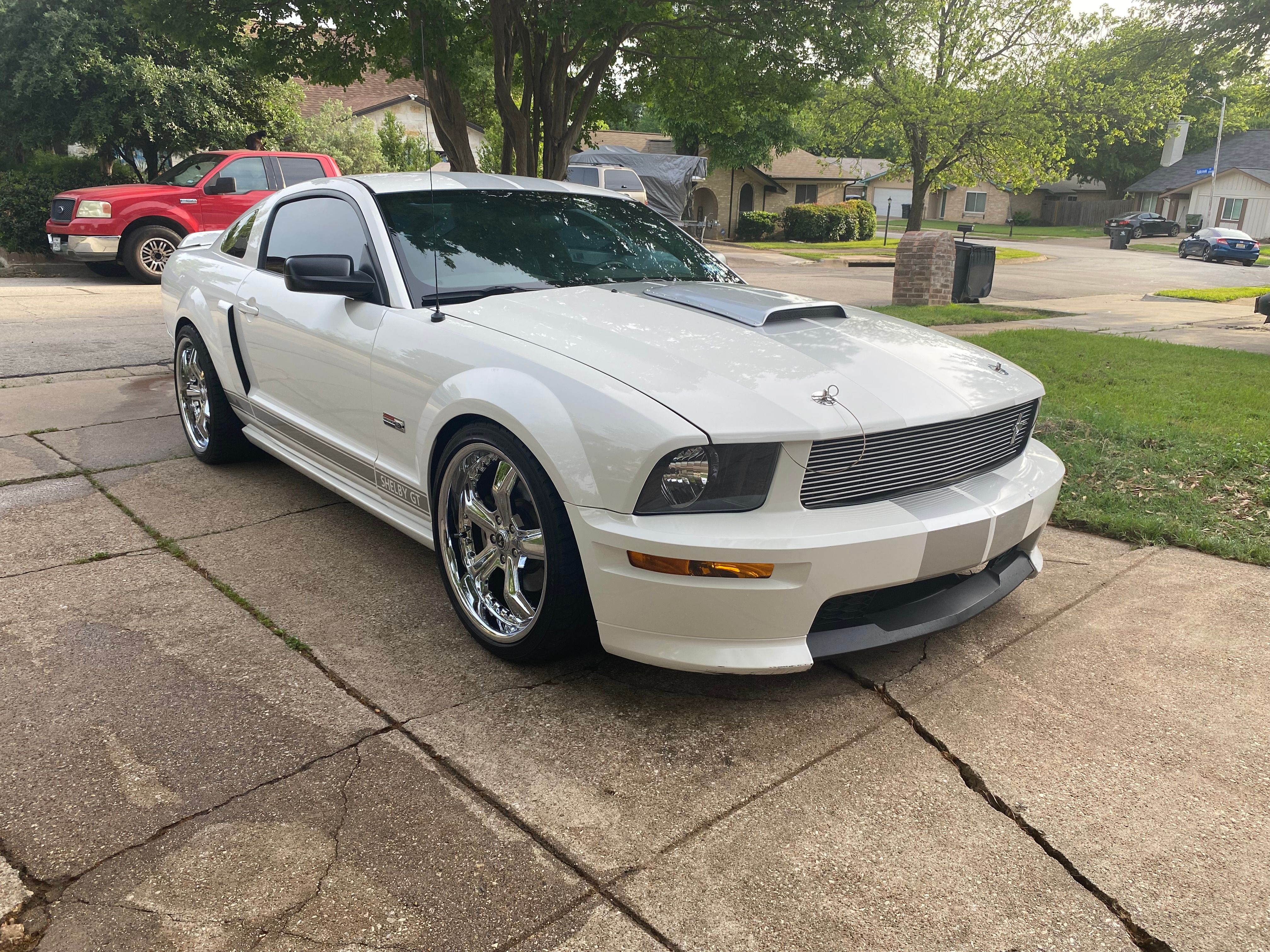 Used 2007 Ford Mustang GT RWD image 11