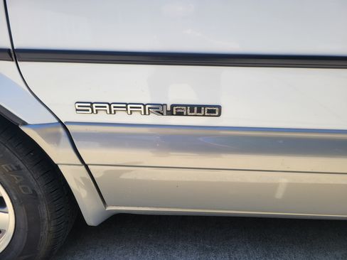Used 1998 GMC Safari AWD image 21