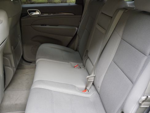 Used 2011 Jeep Grand Cherokee Laredo w/ Trailer Tow Group image 14